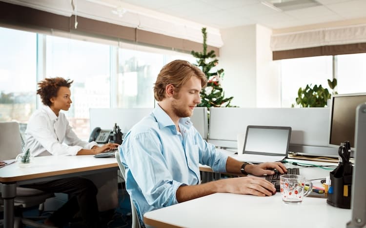 Decoding Tomorrow: Emerging Security Tech Trends, Connectivity and Personalization